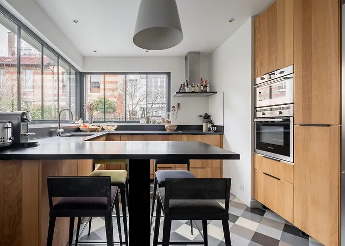 Veeve - Visual Virtue * Булонь-Бийанкур